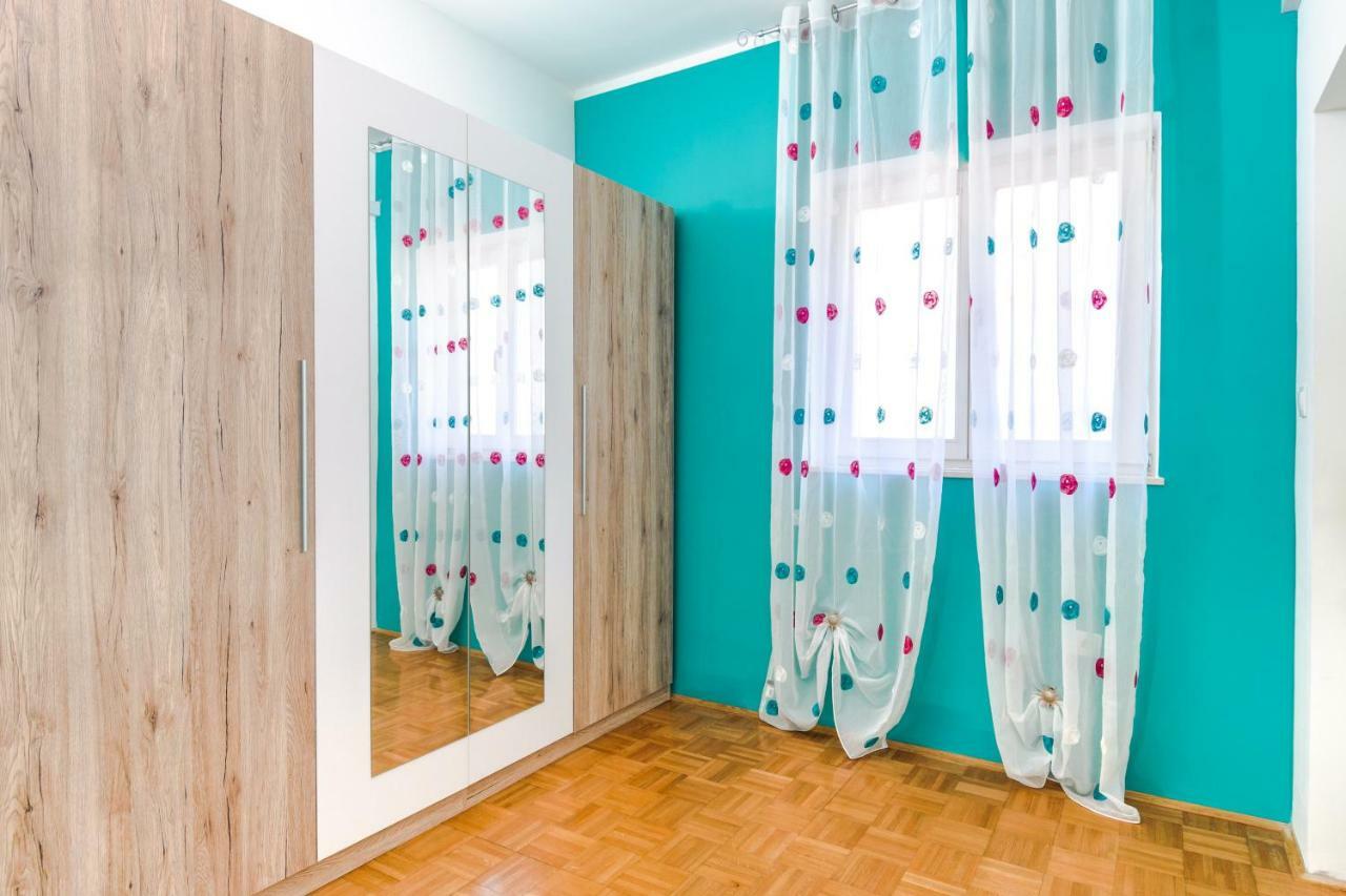 Apartment Yean Kaštela 外观 照片