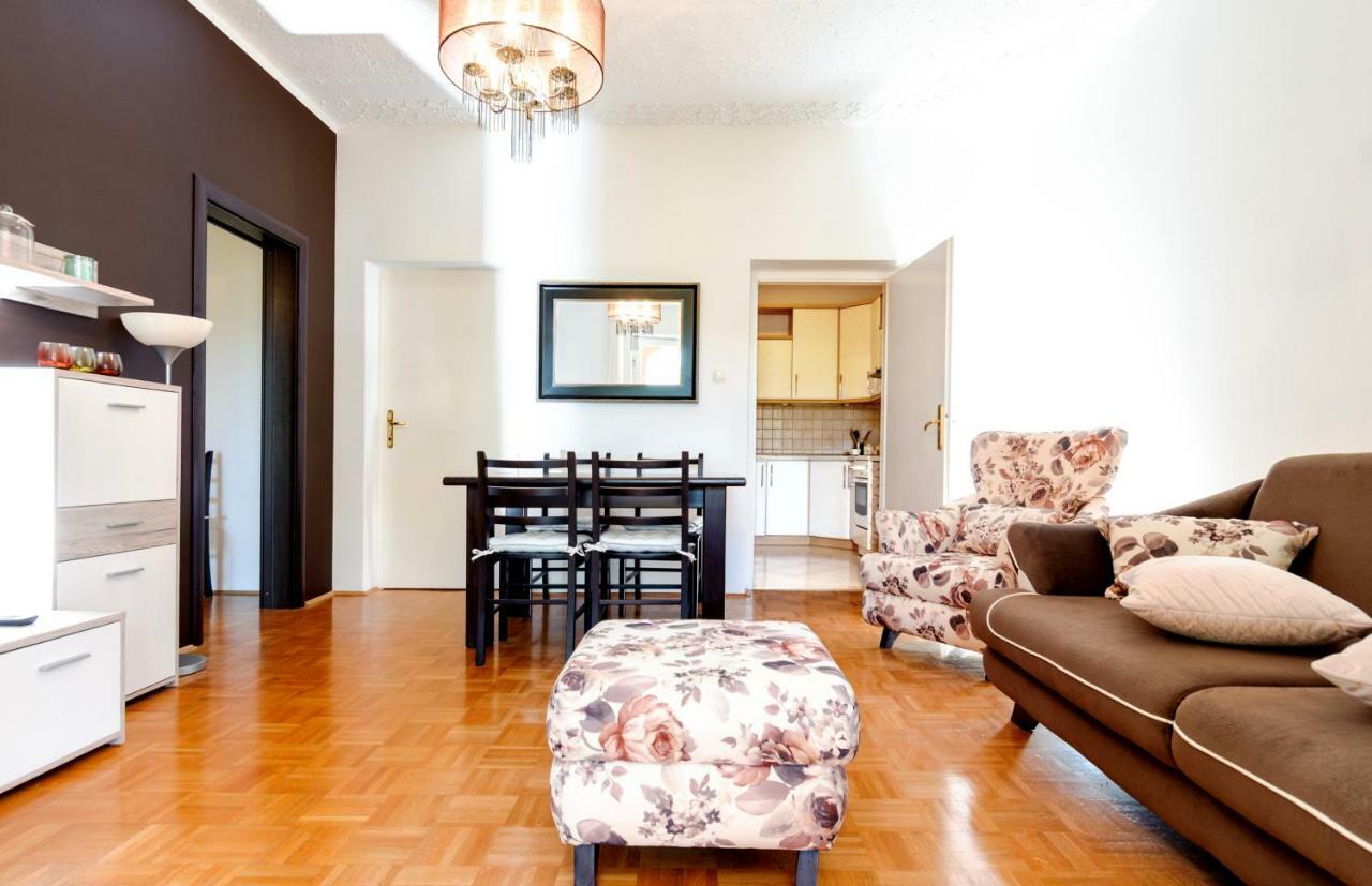 Apartment Yean Kaštela 外观 照片