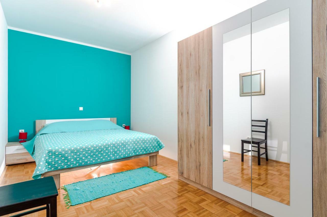 Apartment Yean Kaštela 外观 照片