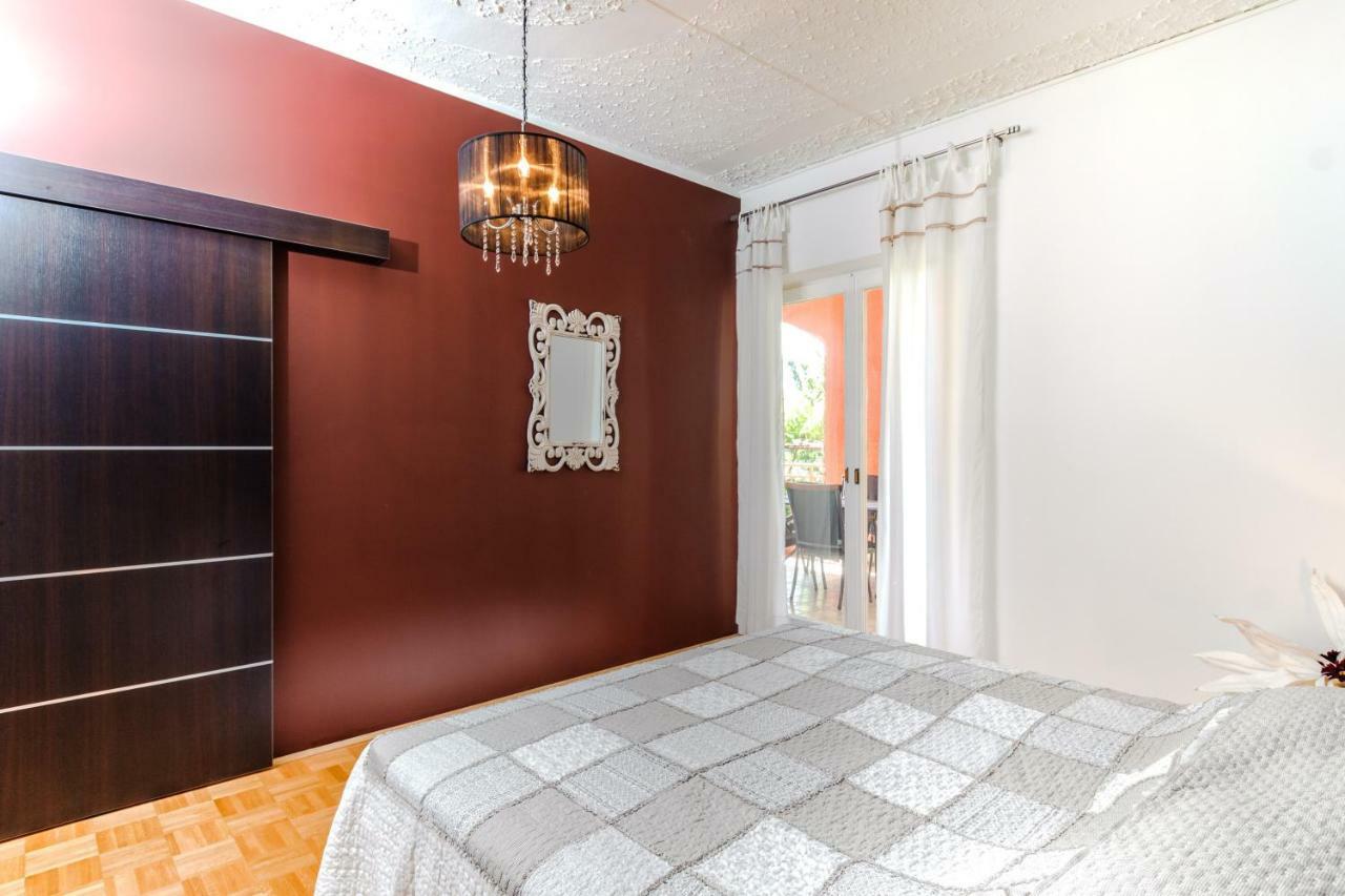 Apartment Yean Kaštela 外观 照片