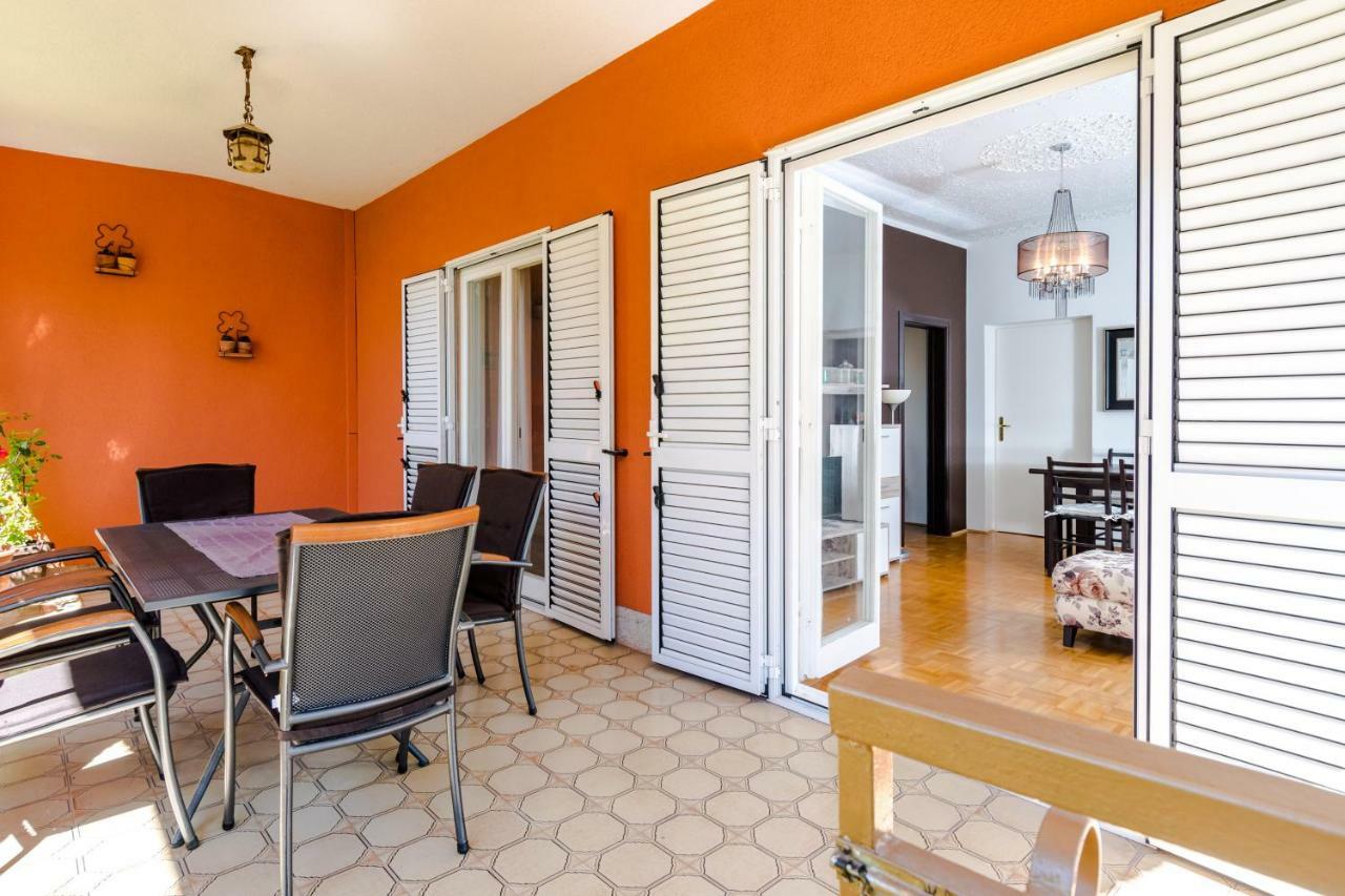 Apartment Yean Kaštela 外观 照片