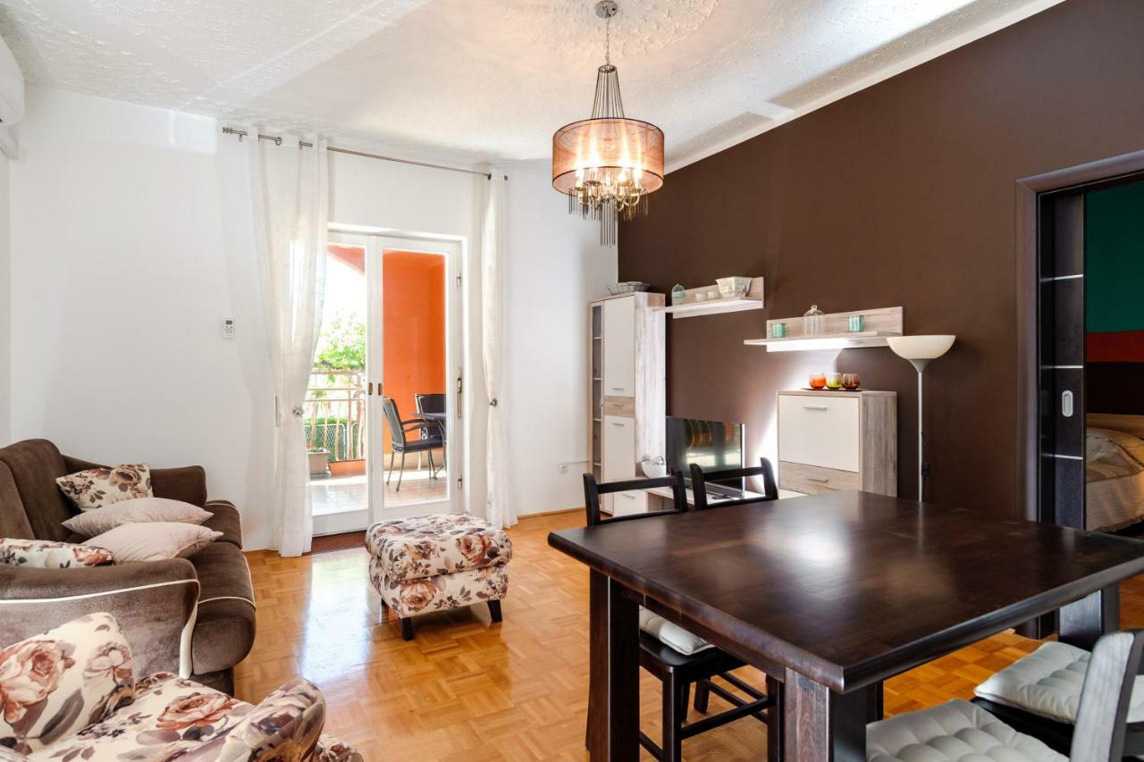 Apartment Yean Kaštela 外观 照片