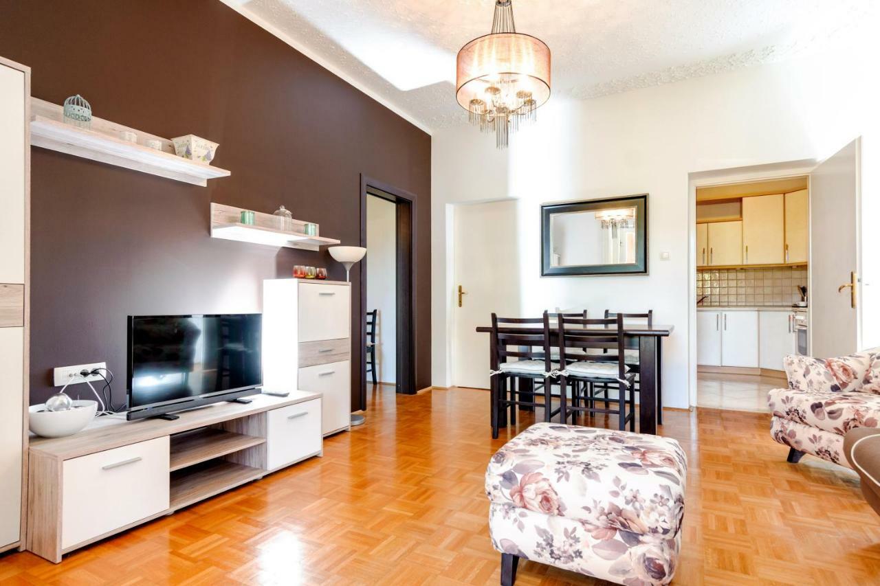 Apartment Yean Kaštela 外观 照片