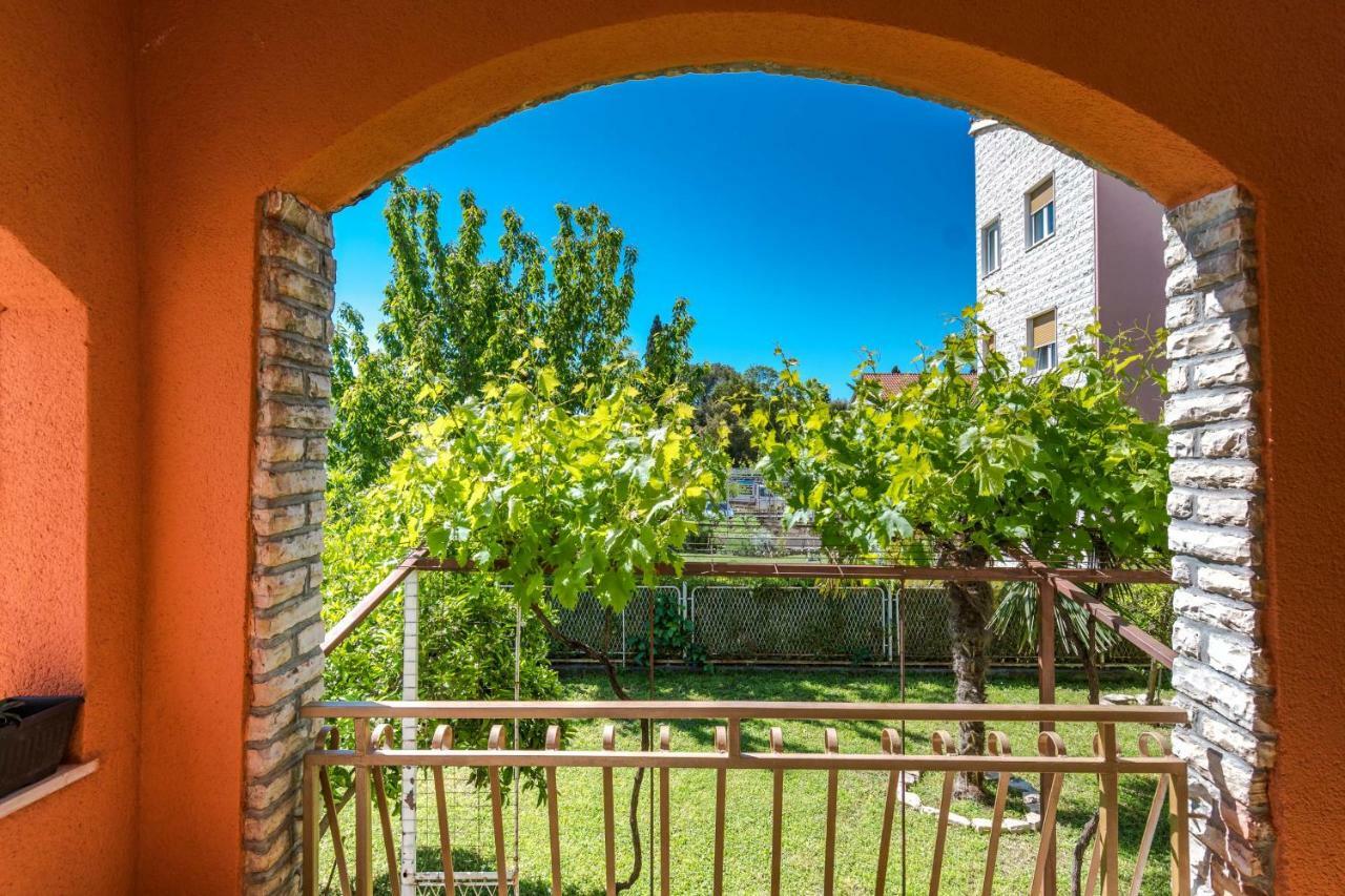 Apartment Yean Kaštela 外观 照片