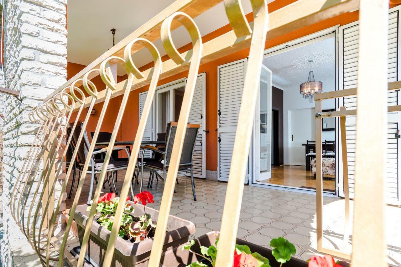 Apartment Yean Kaštela 外观 照片