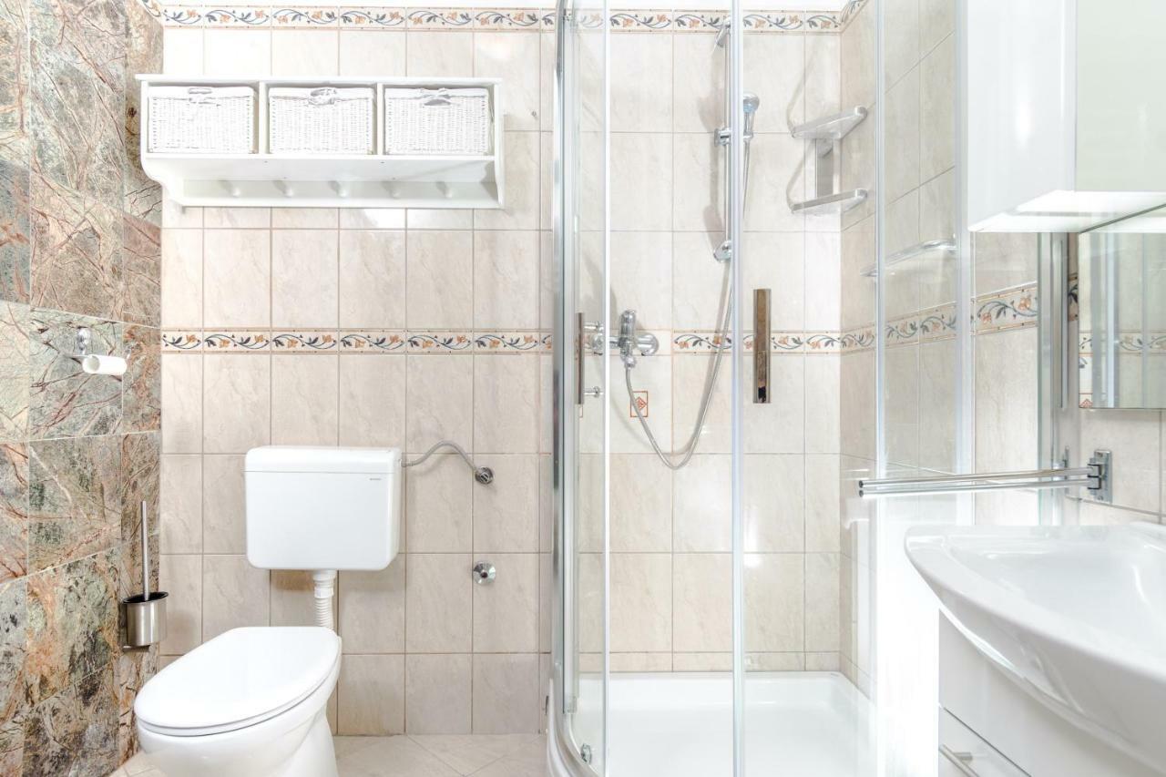 Apartment Yean Kaštela 外观 照片