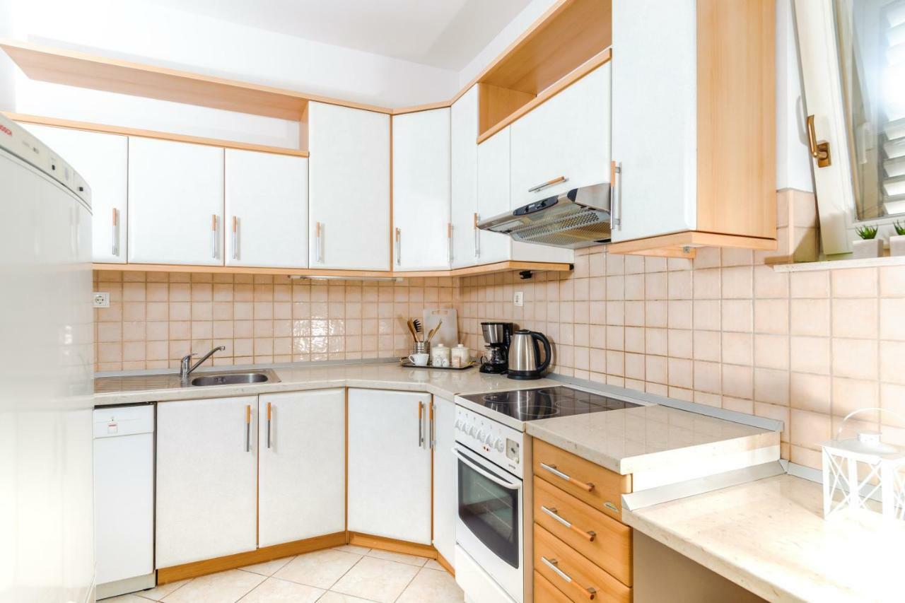 Apartment Yean Kaštela 外观 照片
